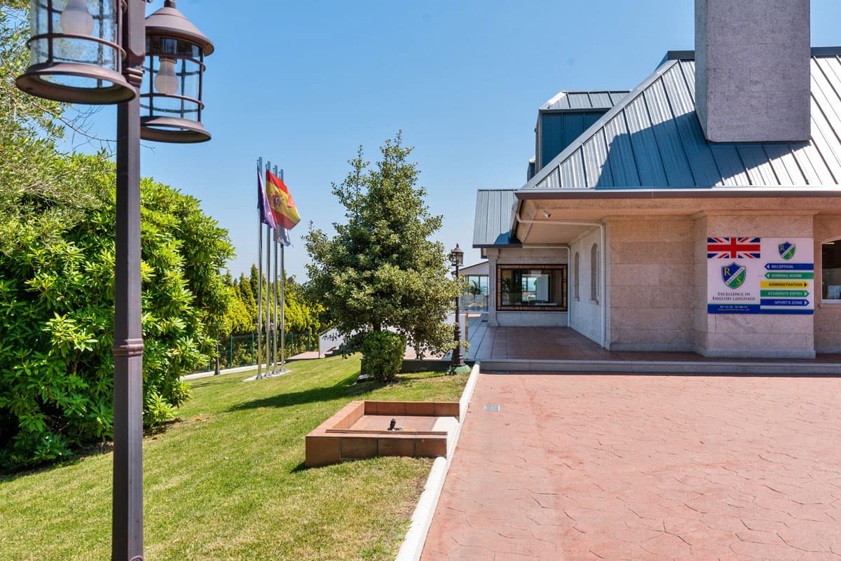 Otros requisitos para los alumnos de primaria y secundaria